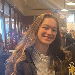 Meet your Posher, Maya